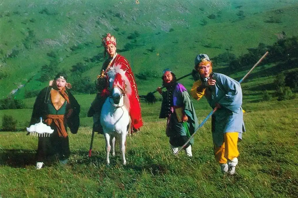 6作为中国电视剧史上重播次数最多的电视剧,《西游记》的主创在条件