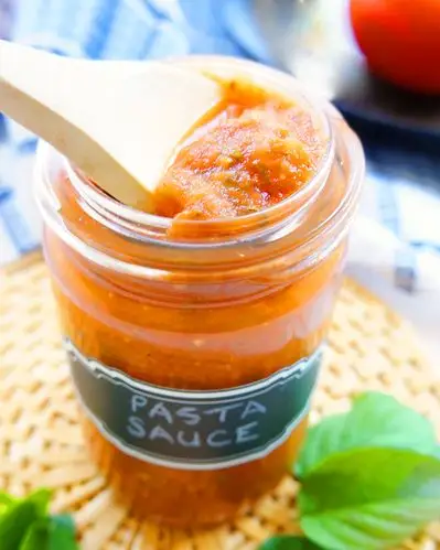 homemade chunky tomato sauce