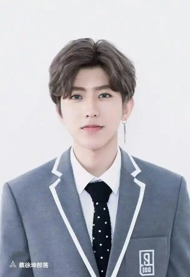 分享图片#蔡徐坤 - 抖音