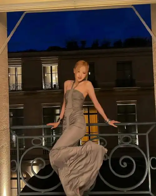 朴彩英天降媚神##朴彩英圣罗兰全球品牌大使##ros07[超话]