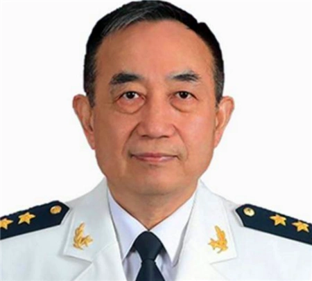 "海军中将" 袁誉柏:担任南部战区司令员,享受什么待遇?