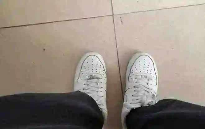 扁平足的女人可以穿高跟鞋吗几种扁平足的穿鞋技巧不妨看看