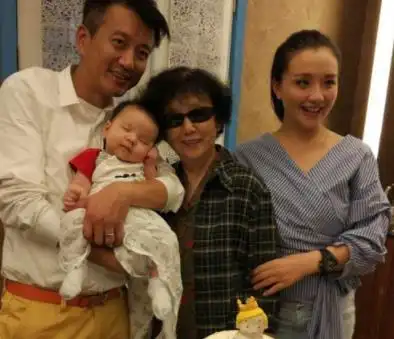 孙茜和老公蔡远航差几岁:孙茜老公个人资料图片