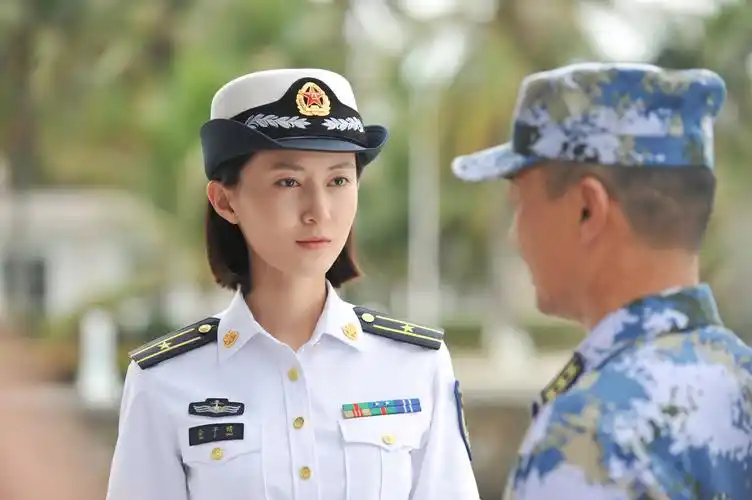 《深海利剑》感情"升温" 刘璐气质直线圈粉