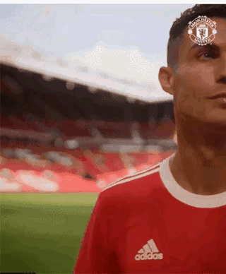 曼联晒c罗亮相梦剧场视频 36岁的c罗12年后重新回到梦开始的地方