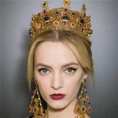 微信带皇冠的女人头像图片