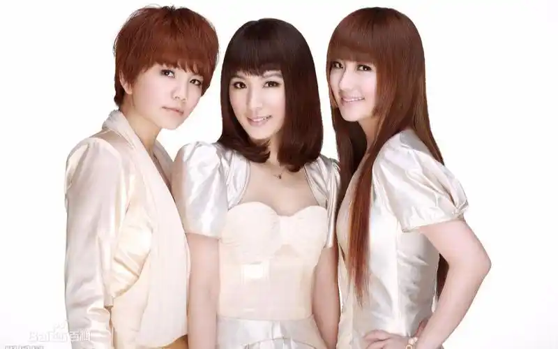 s.h.e 17周年纪念单曲《十七》