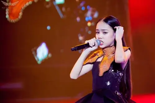 真正的"明明可以靠颜值,却靠实力"汤晶锦360°,任何一个角度都好看那