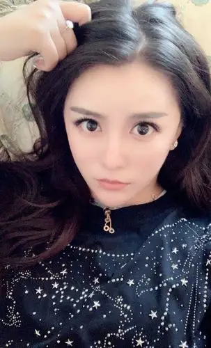 c照曝光小耳朵床上大呼好x爽鸽宝被逼回归yy低头370万后台