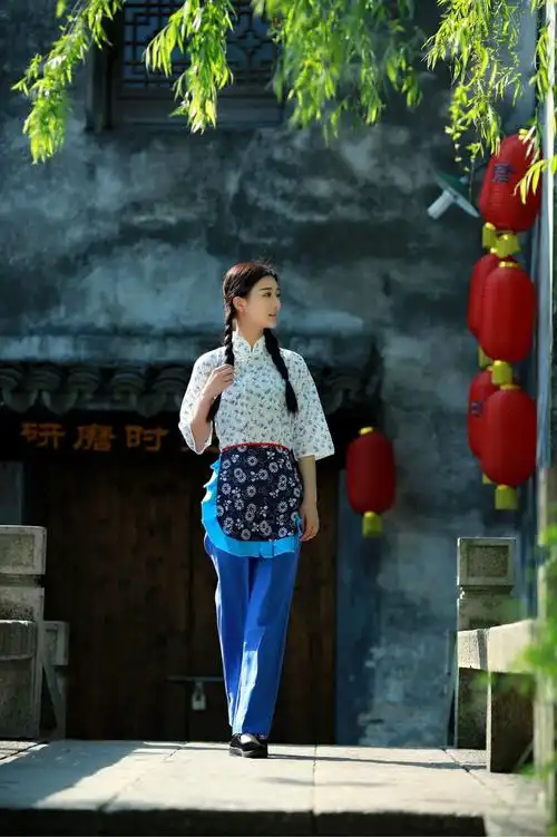 江南水乡清纯的美眉美图