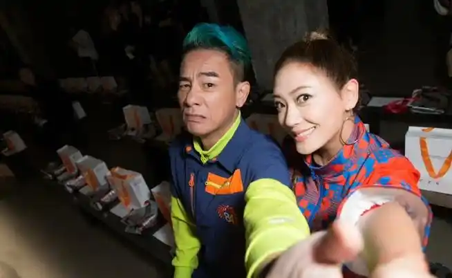 应采儿陈小春经营感情的方式是讲八卦