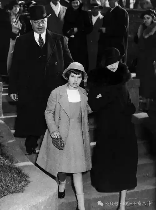 帕特|爱德华|菲利普|安德森|格洛丽亚|康内留斯·范德比尔特_网易