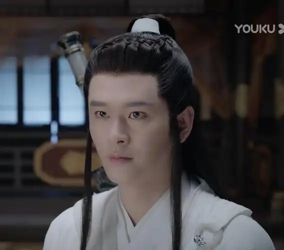 叶白衣的小辫子