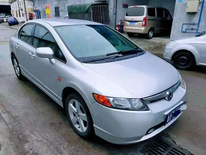 【广州】2008年6月 本田 思域 2008款 1.8l 自动纪念豪华版 自动档