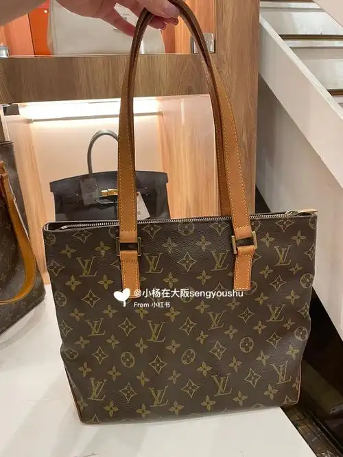 lv老花帆船单肩