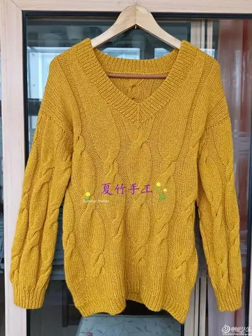 用线本作品转载自 编织人生论坛 作者:夏竹手工这款毛衣图片取自网图