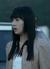 马灵灵/灵灵 (曹曦月饰) 本作女主角,前丧暴病毒感染者,在本篇后为