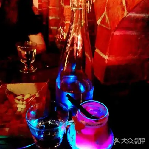 g10 club红酒威士忌酒吧