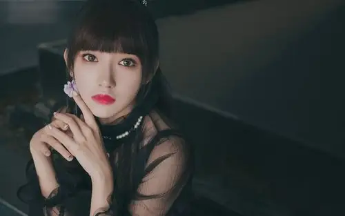 程潇透视黑纱裙图片-美女壁纸-高清美女图片-娟娟壁纸