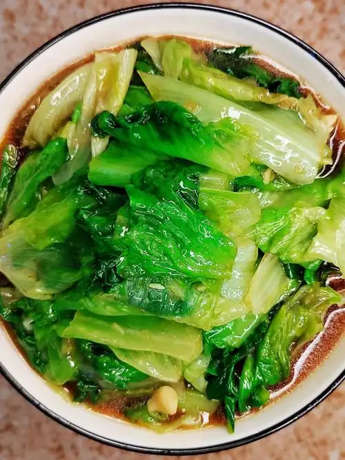 大鱼大肉吃太多蚝油生菜来解腻