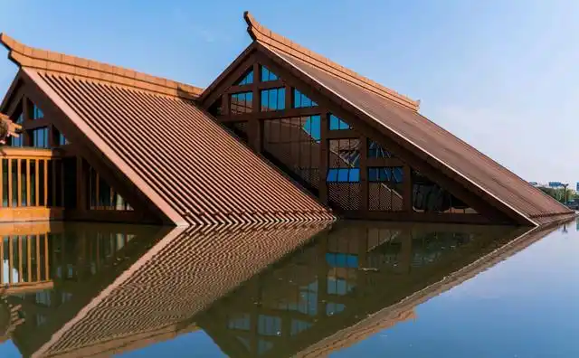 上海有一座"水下博物馆",拥有四千余年历史,被誉为上海之根