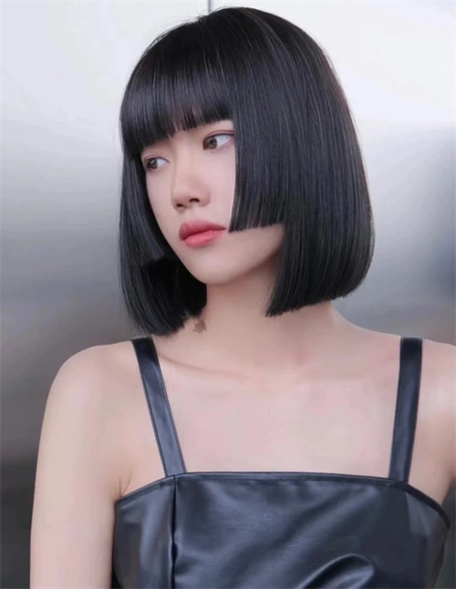 时尚短发公主切 超级显脸小的发型_刘海发型 - 美发站