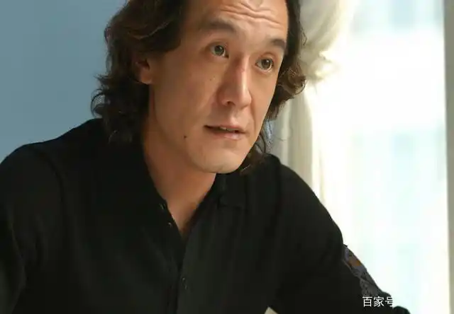 2年前李咏患癌离世,化疗最后"遗言":别把我遗体运回国内