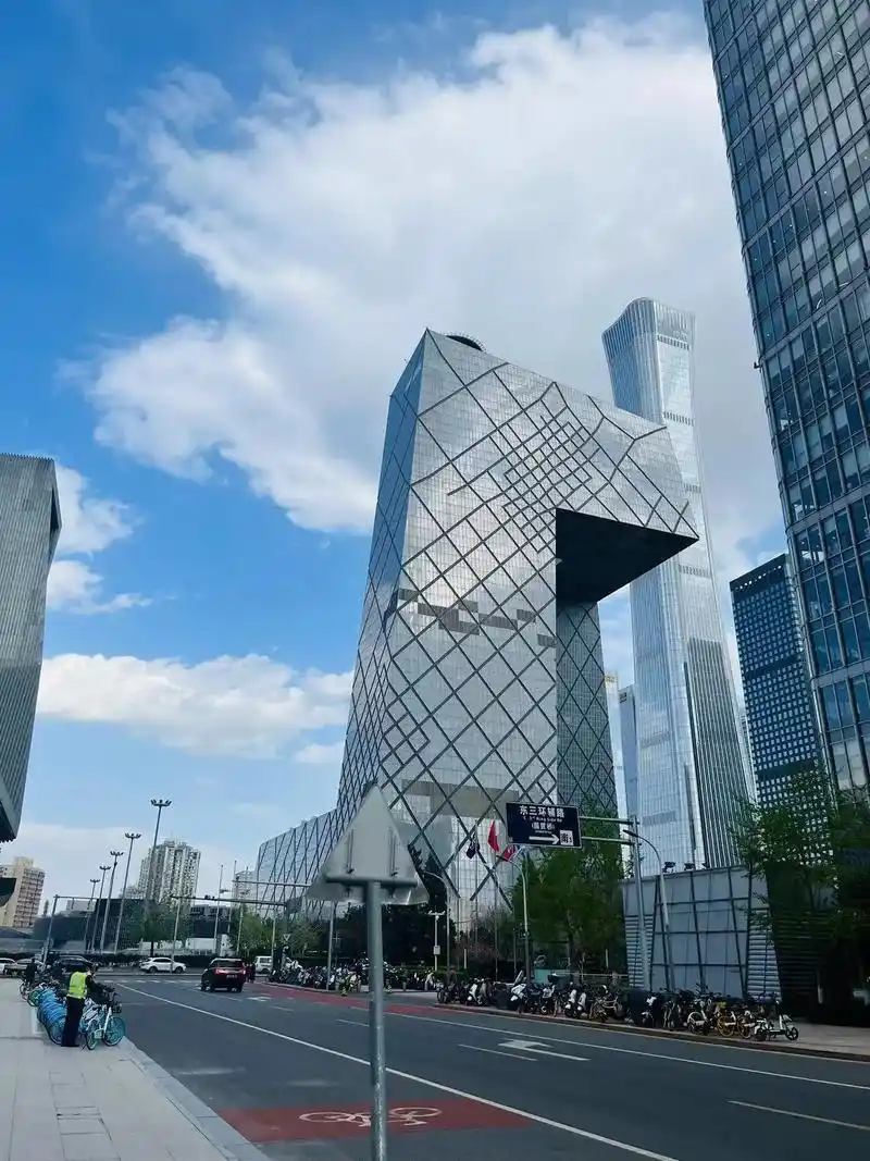 国贸三期高层500平带全套家具京城美景尽