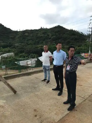 肖辉麟副区长到南山截流开展河长巡河活动