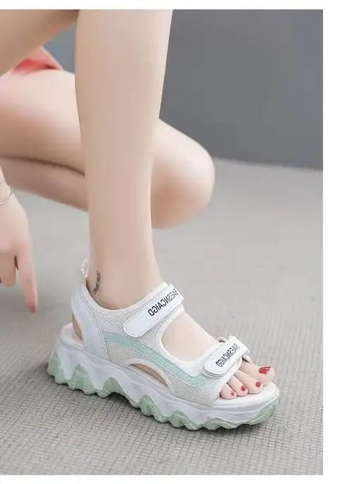 乔丹(中国)专卖松糕底老爹凉鞋女新款夏季学生魔术贴松糕日韩风罗马