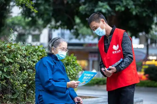 安溪全民戴口罩共筑防疫墙