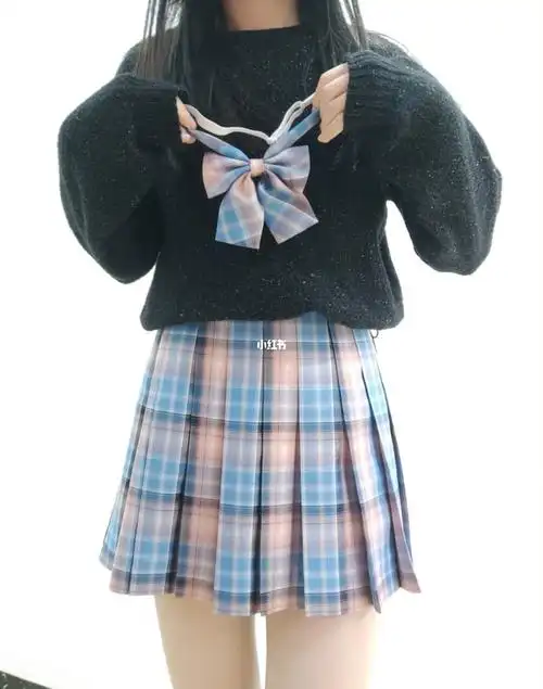 jk日常收到小姐妹的小格裙有点好看耶