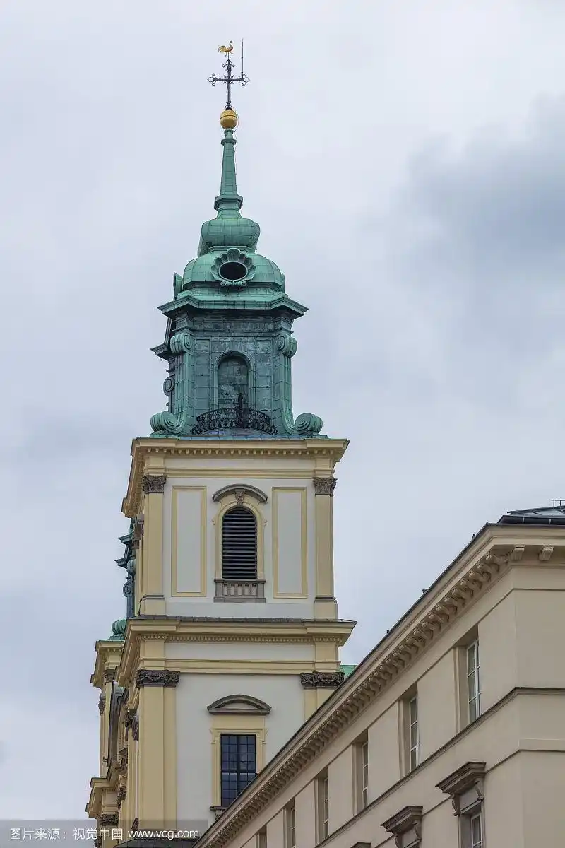 波兰华沙圣十字教堂