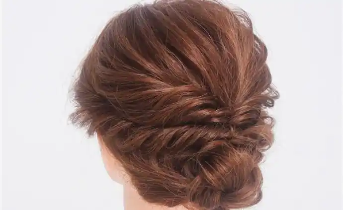 初秋必备发型韩式简约气质低盘发