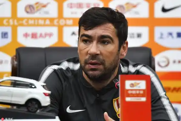 瓦利:看到不同的队员进球很开心 主帅掌控了比赛的指挥