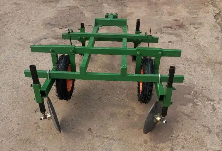 加厚地膜覆盖机手扶拖拉机覆膜机铺膜机盖膜机覆膜打药一体机 手扶