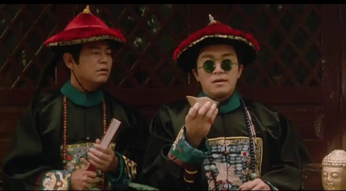 周星驰版《鹿鼎记》:喜剧下的荒诞暗喻