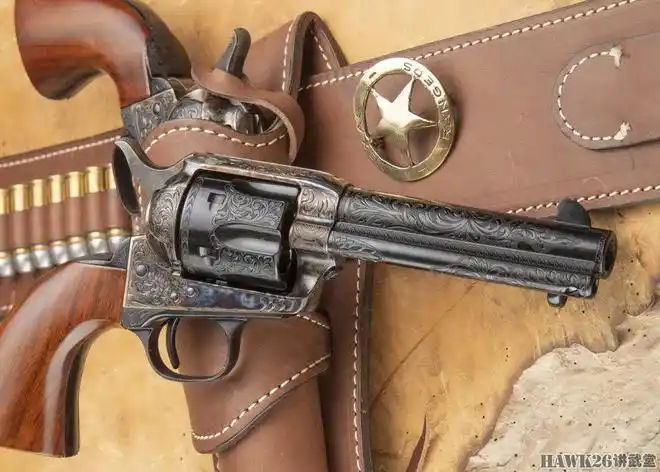 细看限量版雕刻转轮手枪纪念德克萨斯游骑兵协会成立125周年