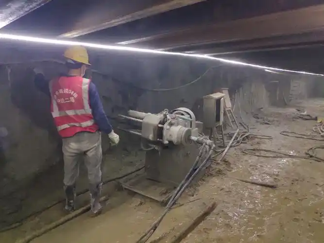 图十一  2号竖井南d导洞初支背后注浆
