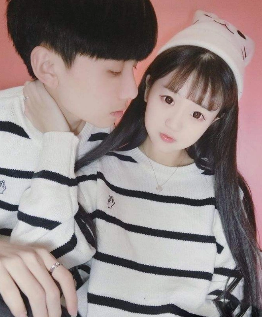 杨清柠王乐乐再次开撕看到两人早期情侣照网友难怪意难忘