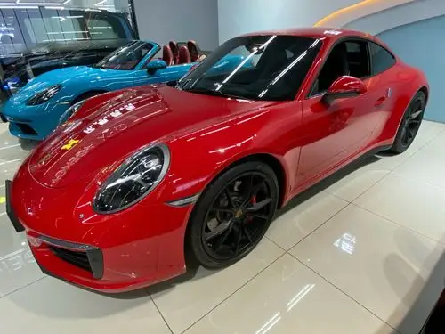 红色的保时捷最豪华的感觉