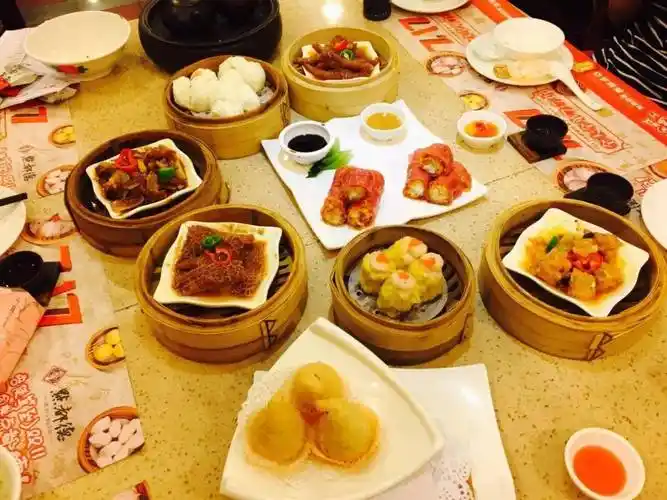 老广人的早茶文化只有体验过才知道什么叫早餐界的满汉全席