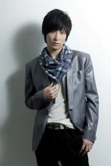 刑天铠甲皮逸嘉发型叫什么?就是那里面的密斯林