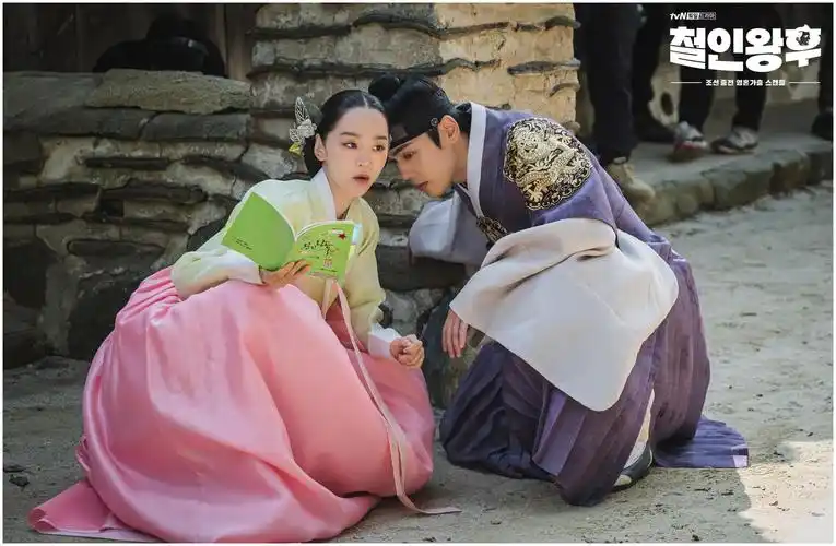 韩剧《哲仁王后》:成年人都想要,只是因为没有选择