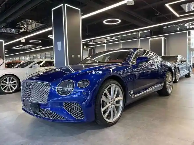 宾利欧陆gt小姐姐爱开的双门轿跑