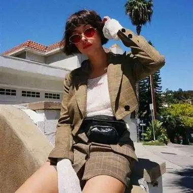 高清欧美头像女生高冷图片(24张)-非主流之家