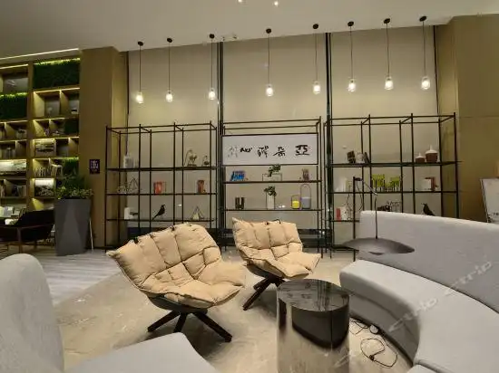 亚朵酒店(大连火车站店)