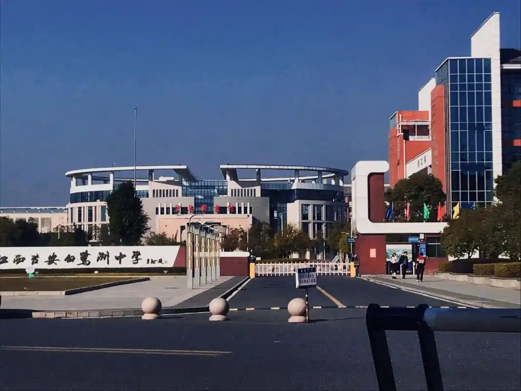 带你看看白鹭洲中学的角落 回忆白鹭洲的新校区 大部分还是高一时拍的