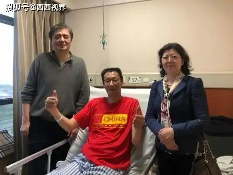 65岁男排教练汪嘉伟, 与女星离婚, 二婚娶将军女儿, 如今生活幸福