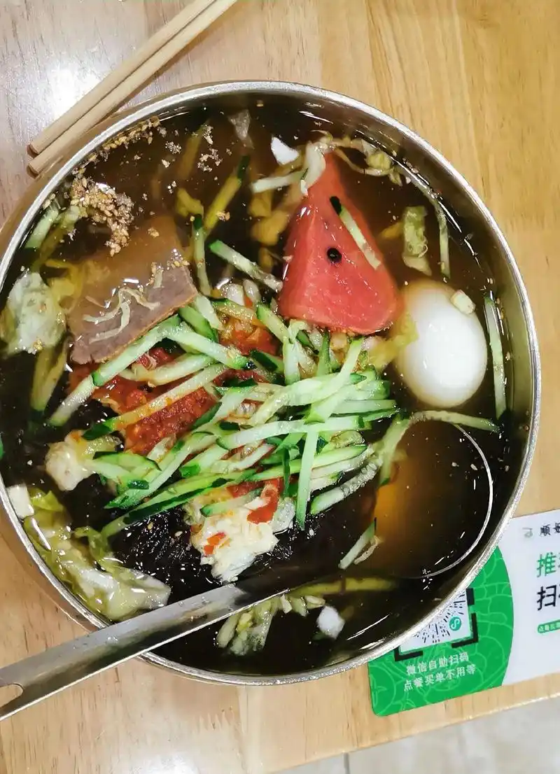 延吉有名的顺姬冷面,23块钱一碗,面的口感很好,以前没吃过这 - 抖音